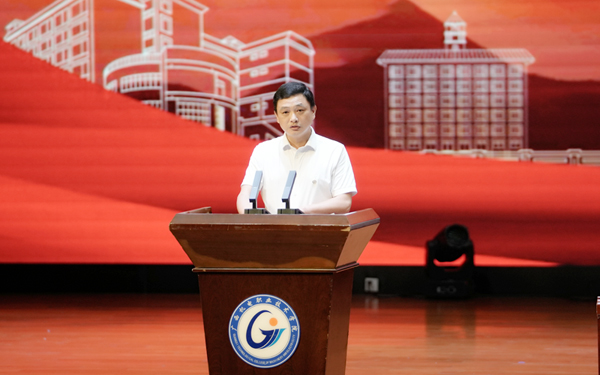 AC米兰中国官网校长吴世先致辞。黄宝龙摄